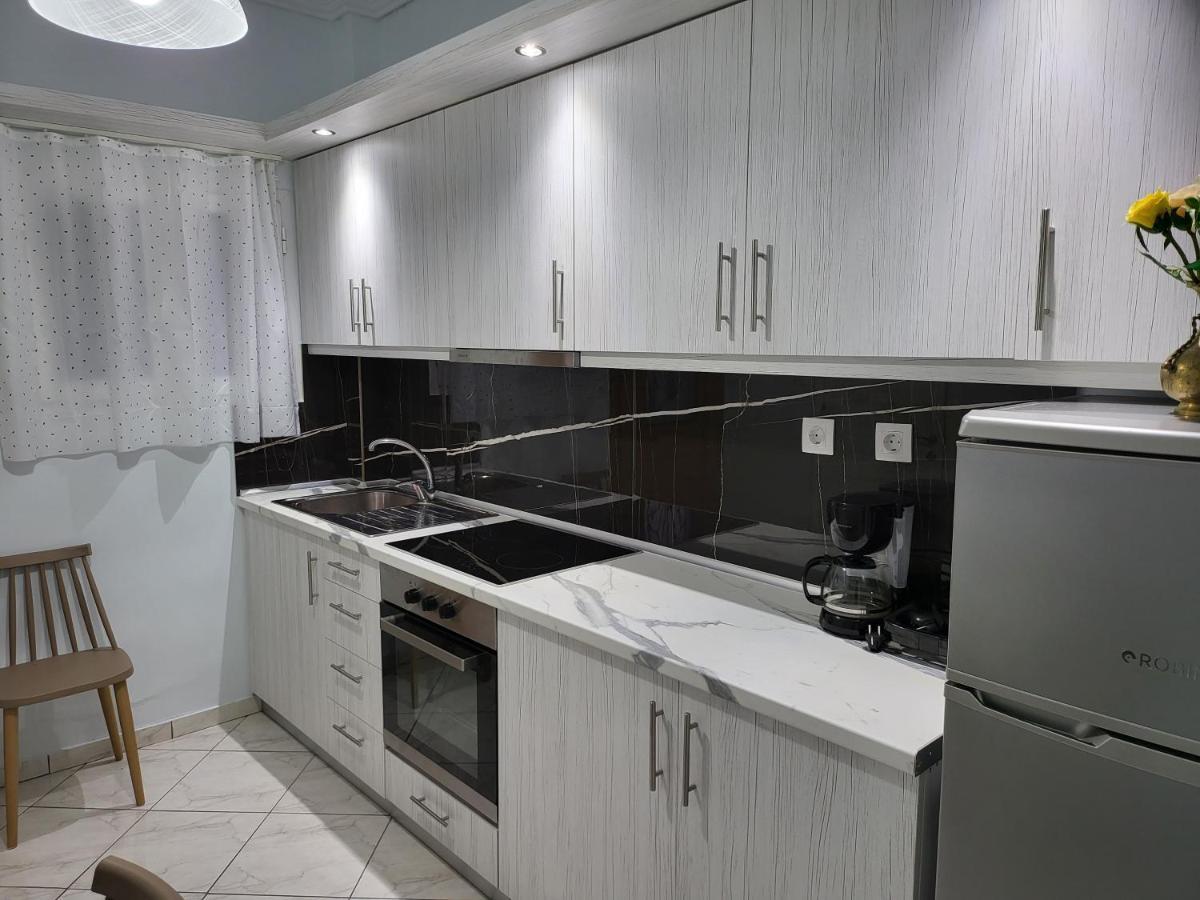 Thea Sea Apartment Nea Moudania Exterior photo